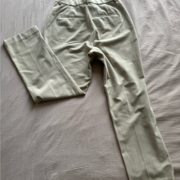 Brand new UNIQLO stretchy brushed pants - Picture 2 of 4